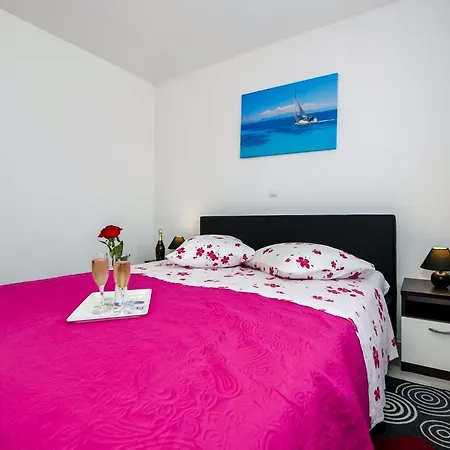 Prázdninový dům Idyllic Getaway Holiday With Pool Rovinj